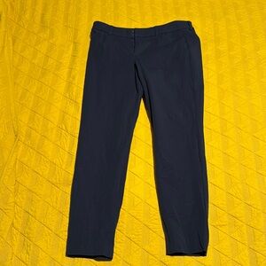 Old Navy Size 10 Pixie capri/ankle High Rise Never Fade Hardly worn